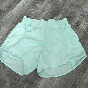 Size 4, 4 inch, hotty hot lululemon shorts